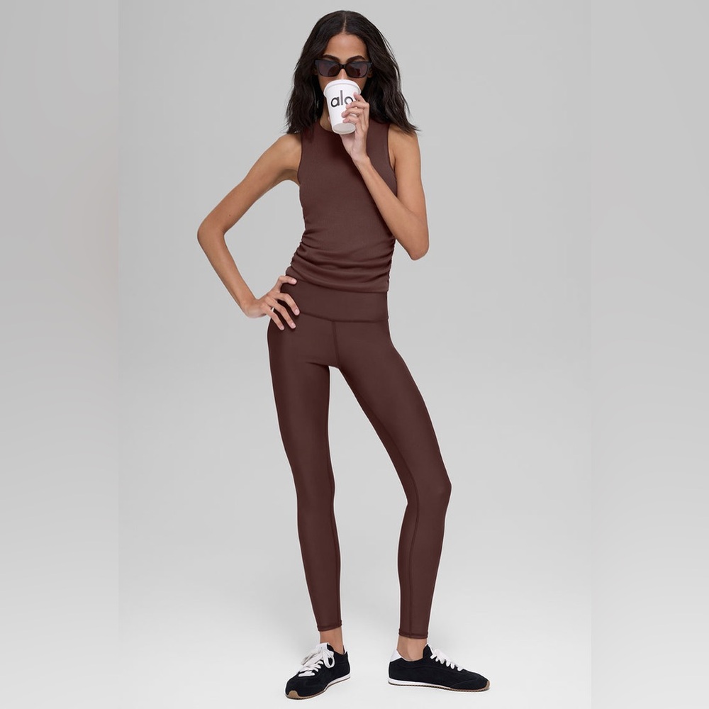ALO Yoga High-Waist Airlift Legging in Brownstone
